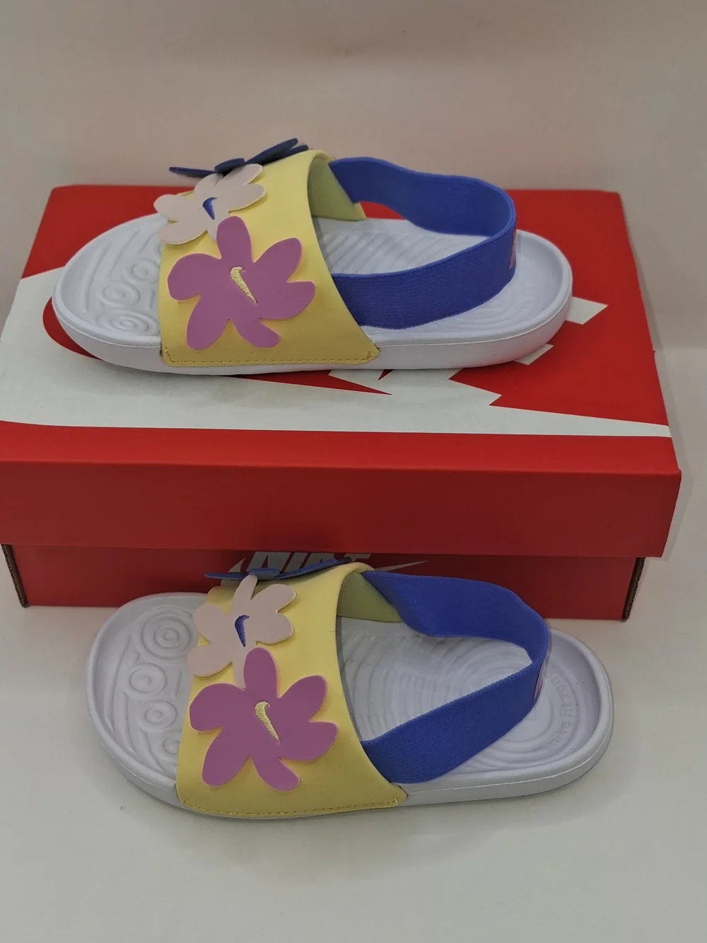 Nike Kawa /Toddler Slides (White/Sapphire/Light Magenta/Soft Yellow) Sz 9C